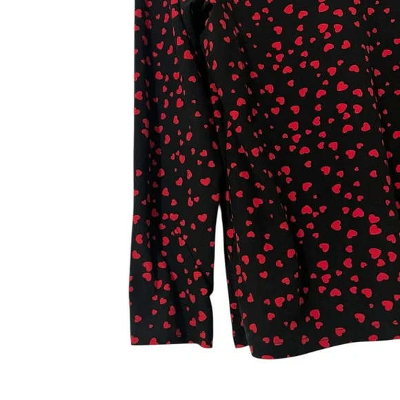 Elegant Black and Red Polka Dot Turtleneck Blouse - Picture 7 of 9